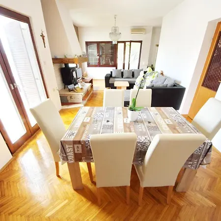 Ivan Apartment